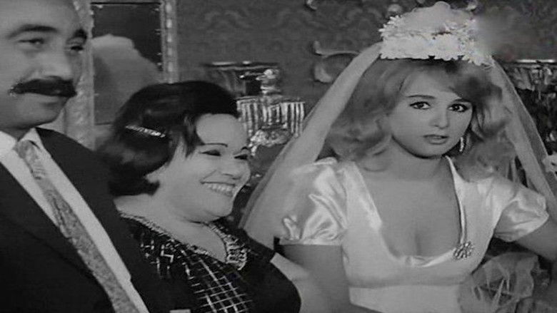 кадр из фильма Самовлюблённая