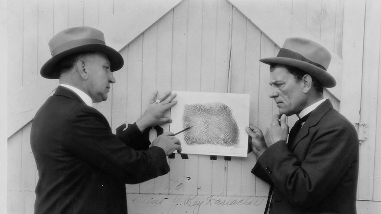 кадр из фильма While the City Sleeps