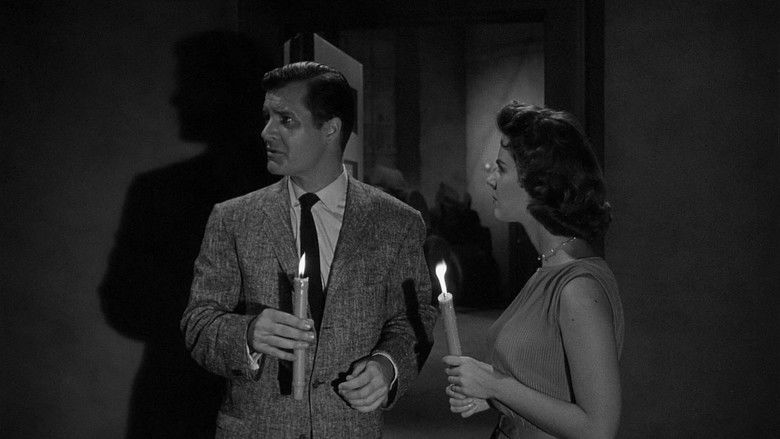 кадр из фильма Дом ночных призраков