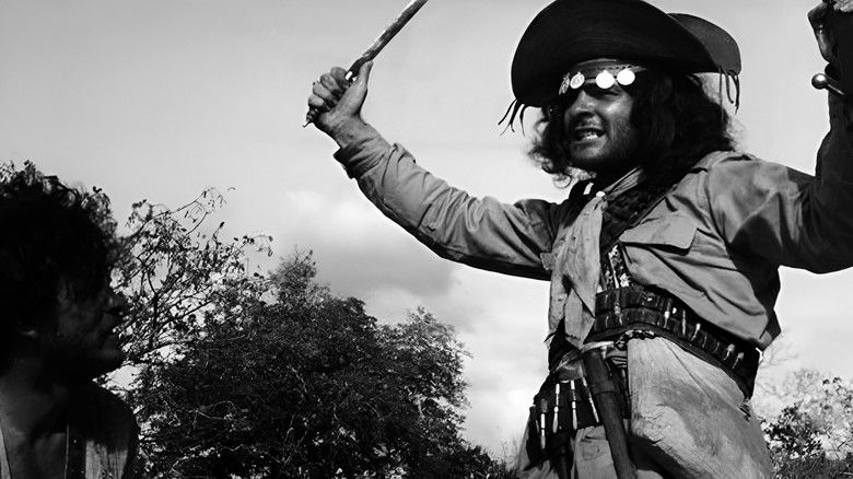 кадр из фильма Бог и дьявол на земле солнца