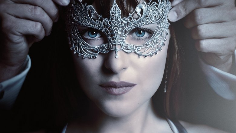 кадр из фильма На пятьдесят оттенков темнее