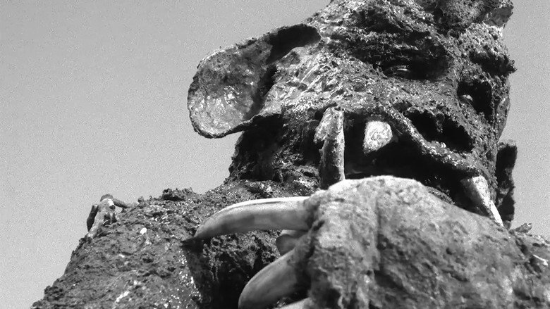 кадр из фильма 우주괴인 왕마귀