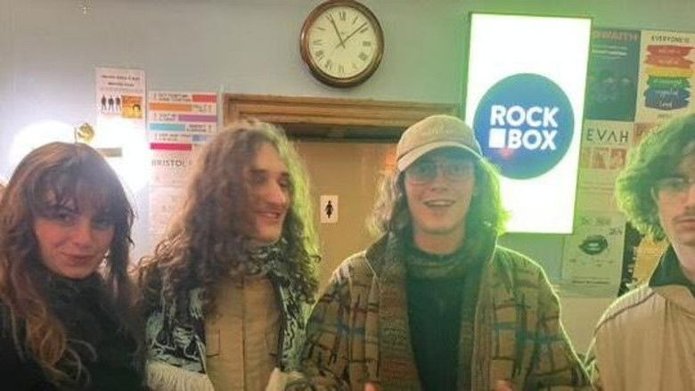 кадр из фильма Sorry I'm Late