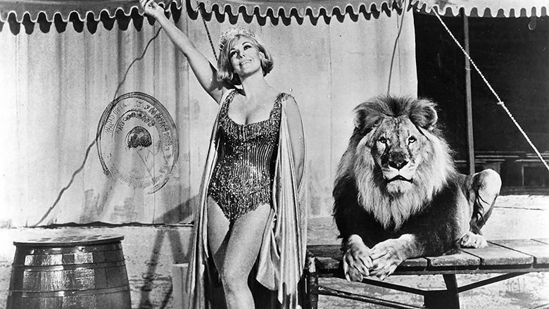 кадр из фильма Легенда о Лайле Клэр