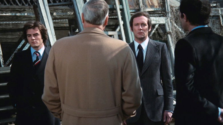 кадр из фильма L'Affaire Crazy Capo