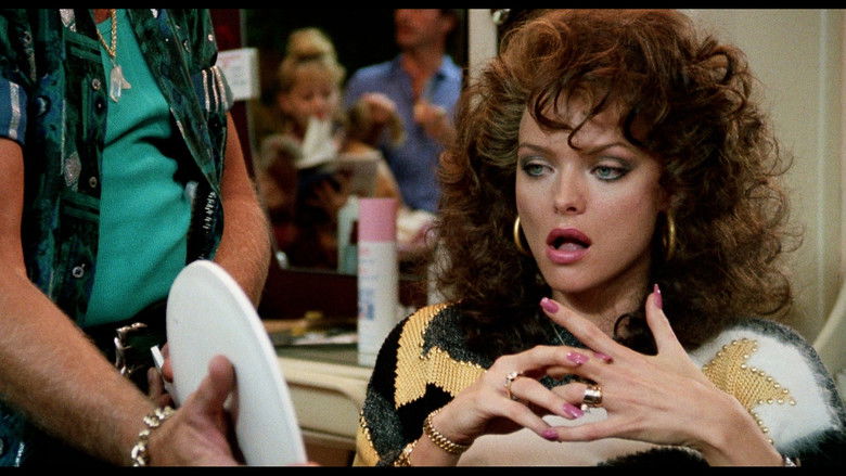 кадр из фильма Замужем за мафией