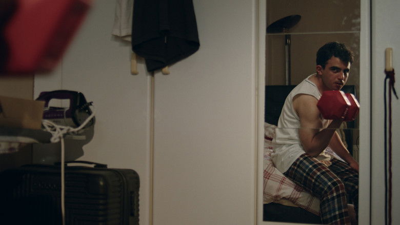 кадр из фильма The Supplement