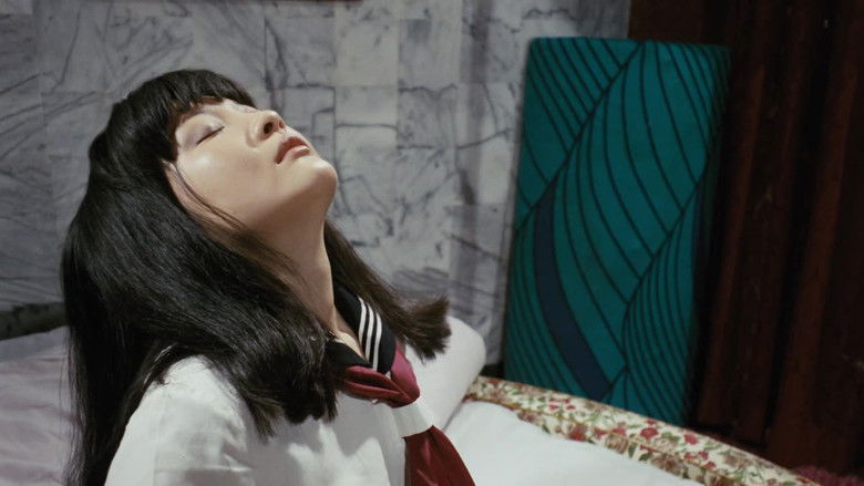 кадр из фильма 女高生偽日記