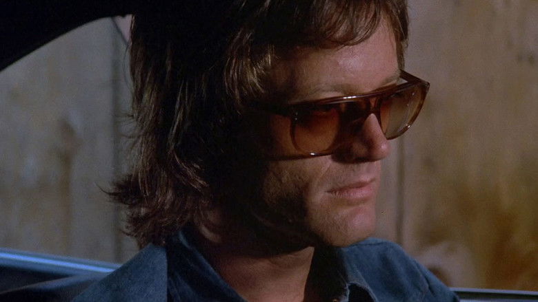 кадр из фильма Грязная Мэри, сумасшедший Ларри