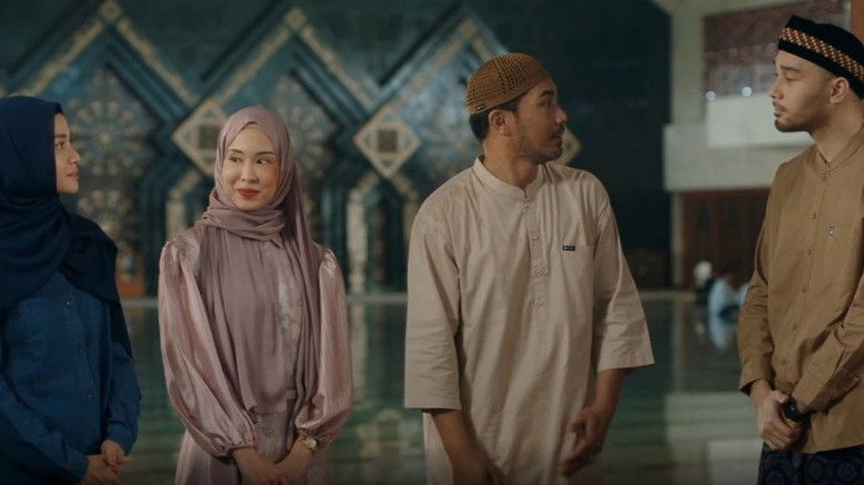 кадр из фильма Air Mata Mualaf