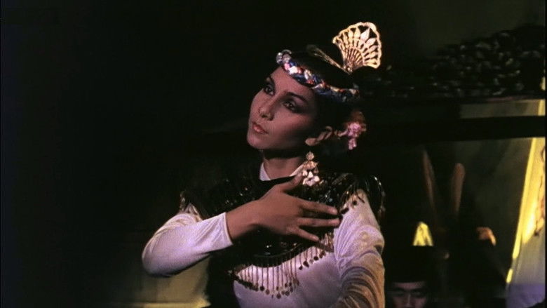 кадр из фильма Wanita Bertudung Hitam