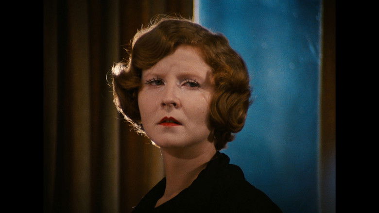 кадр из фильма Горькие слезы Петры Фон Кант