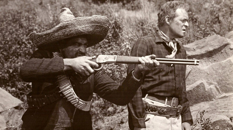 кадр из фильма Крылья ястреба