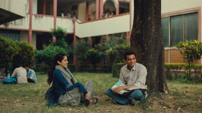 кадр из фильма होमबाउंड