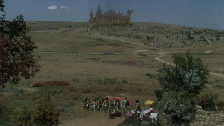 кадр из фильма Secretul armei secrete