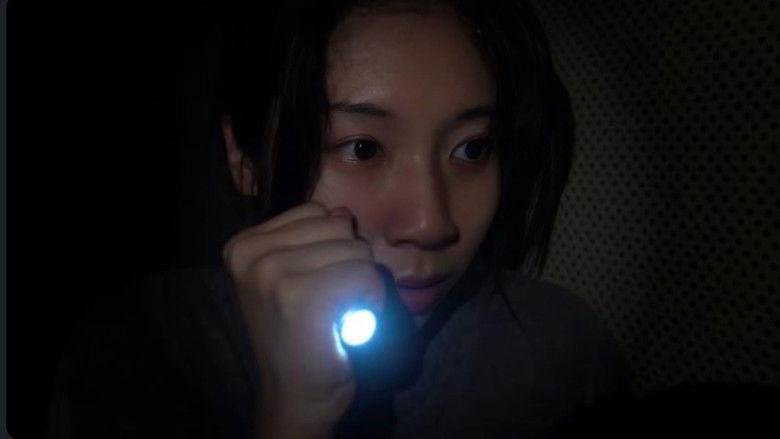 кадр из фильма 어둠 속에서