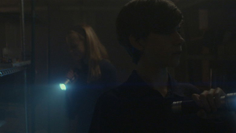 кадр из фильма The House on Maple Street