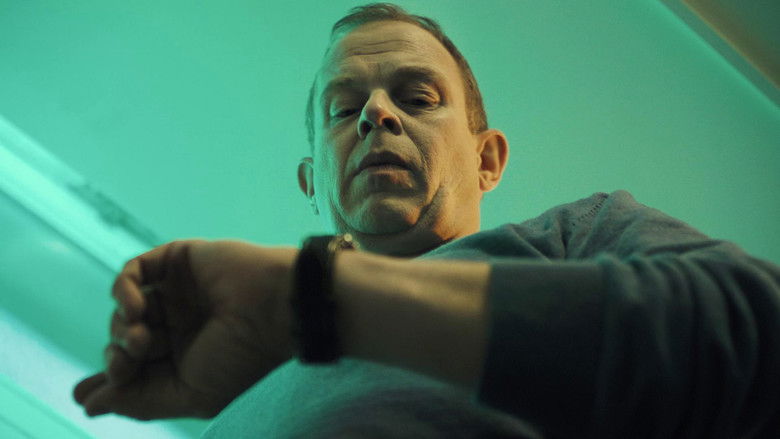 кадр из фильма Public Toilet