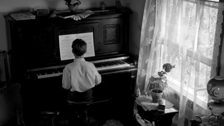 кадр из фильма Cornet at Night