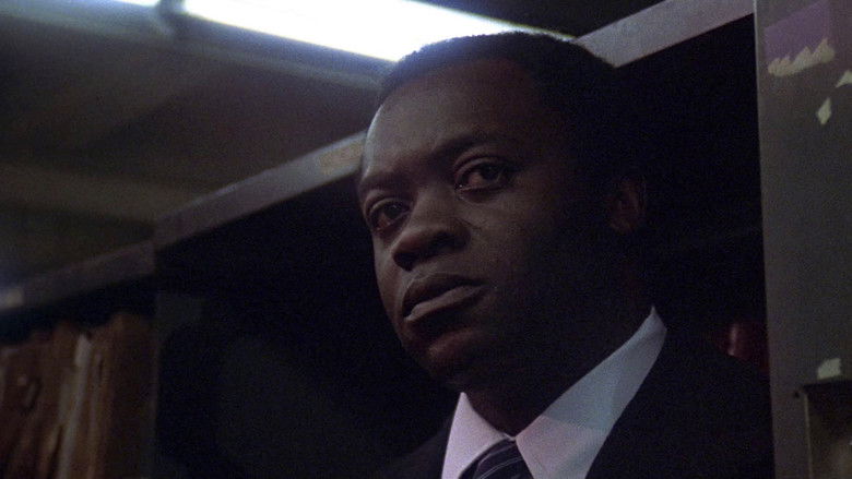 кадр из фильма На той стороне 110-й улицы