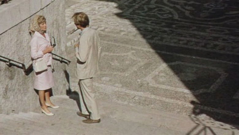 кадр из фильма Road to St. Tropez