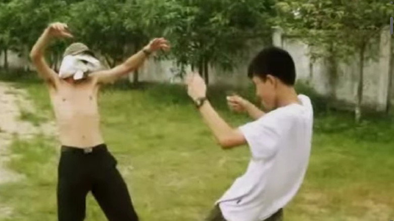 кадр из фильма A3K36-PBC: Nhiệm Vụ Bất Khả Thi