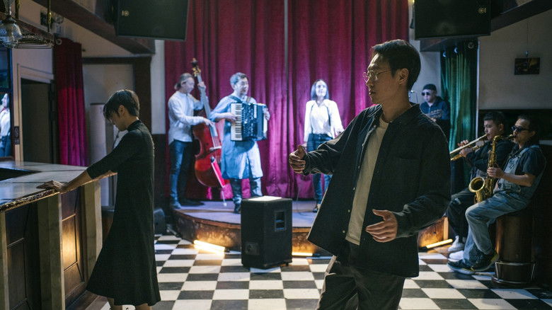 кадр из фильма Башня без тени