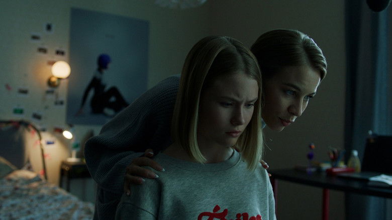 кадр из фильма Яга. Кошмар тёмного леса