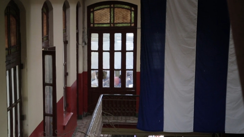 кадр из фильма La Lectora