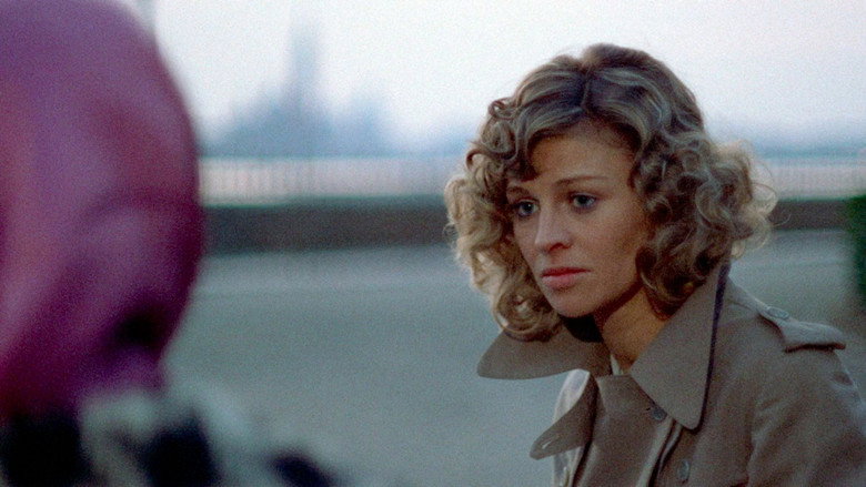 кадр из фильма А теперь не смотри