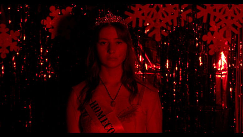 кадр из фильма HOCO