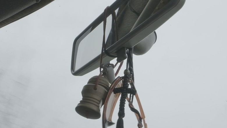 кадр из фильма ΤΟ ΤΑΞΑΚΙ