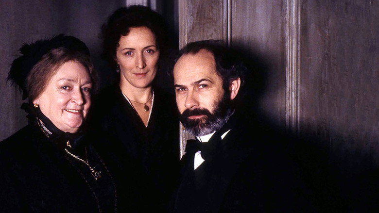 кадр из фильма Hedda Gabler