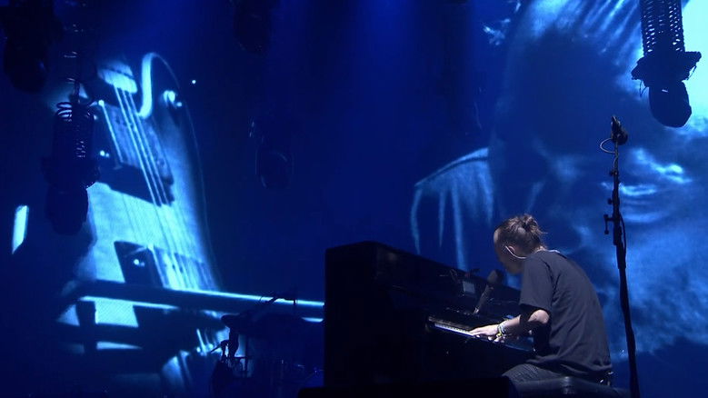 кадр из фильма Radiohead: Glastonbury 2017