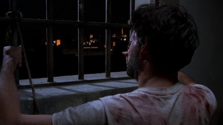 кадр из фильма Поцелуй женщины-паука