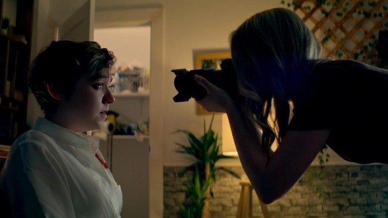 кадр из фильма Zoe.mp4