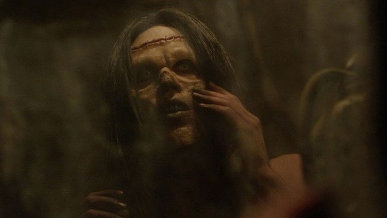 кадр из фильма Франкенштейн против мумии