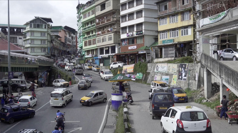 кадр из фильма हाम्रो परिवार