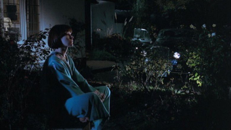 кадр из фильма Романтичная англичанка