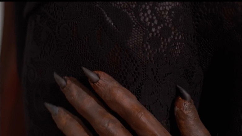 кадр из фильма Зеркало, зеркало