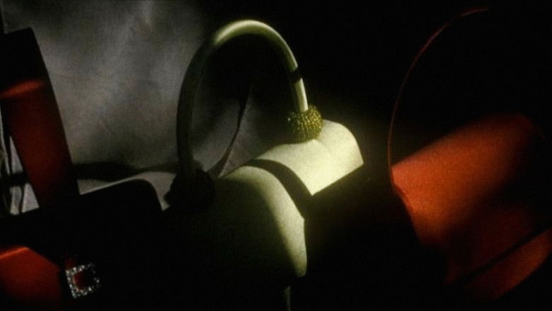 кадр из фильма The Visitation