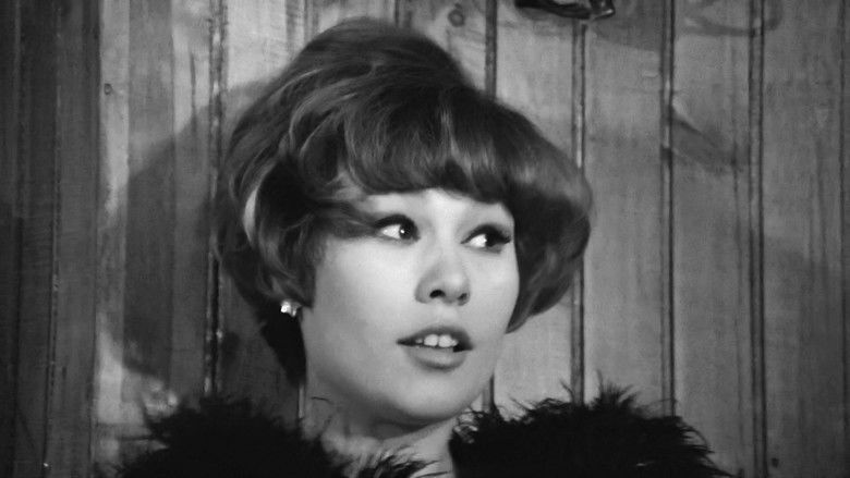 кадр из фильма Ο Μπούφος