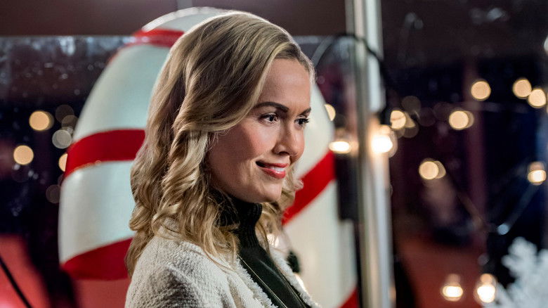 кадр из фильма Hearts of Christmas