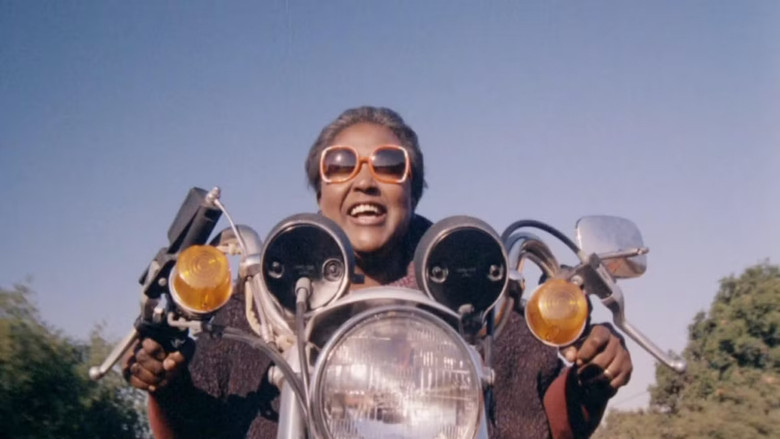 кадр из фильма Нацисты-серфингисты должны умереть