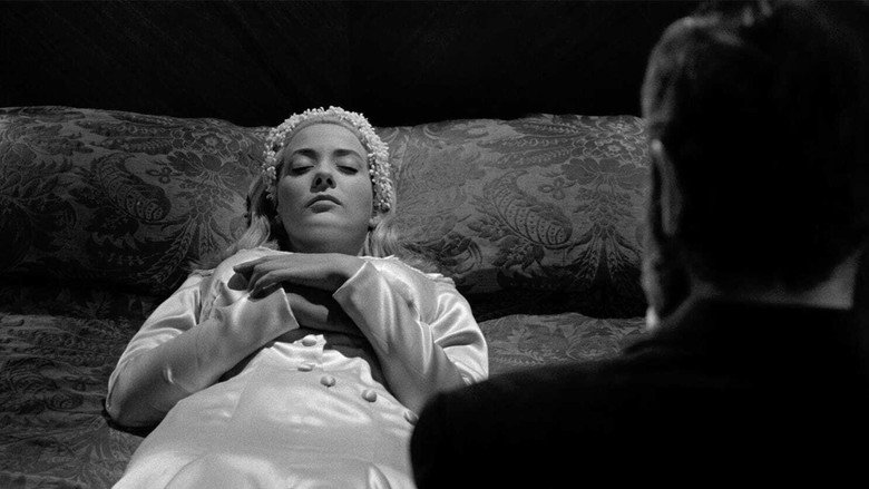 кадр из фильма Виридиана