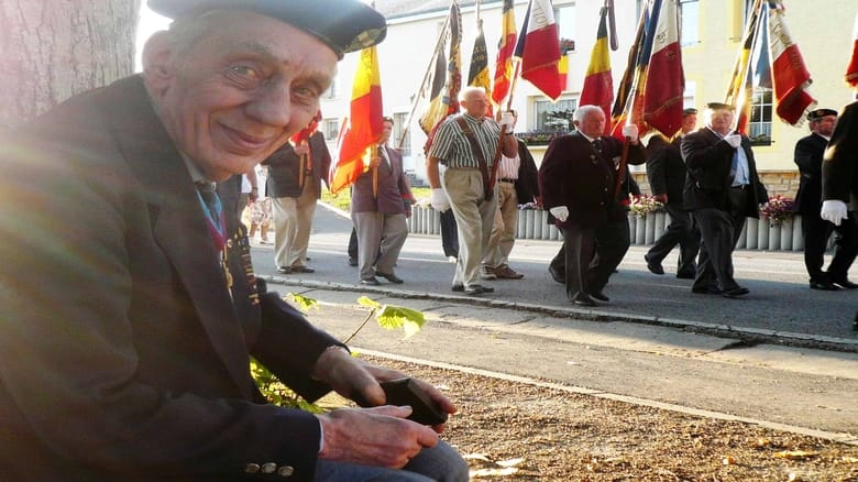 кадр из фильма Trois journées d'août 1914, les murs de Dinant