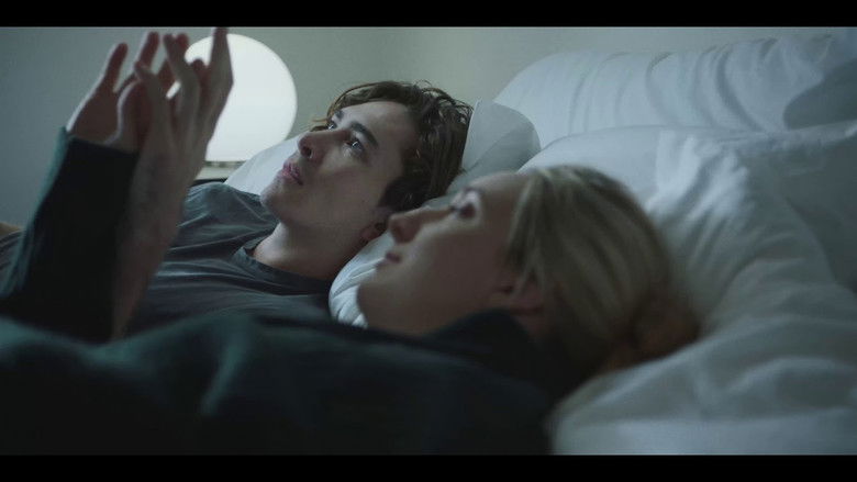 кадр из фильма Abnormal Cells Make Pretty Flowers