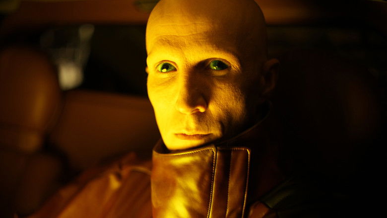 кадр из фильма По ту сторону черной радуги