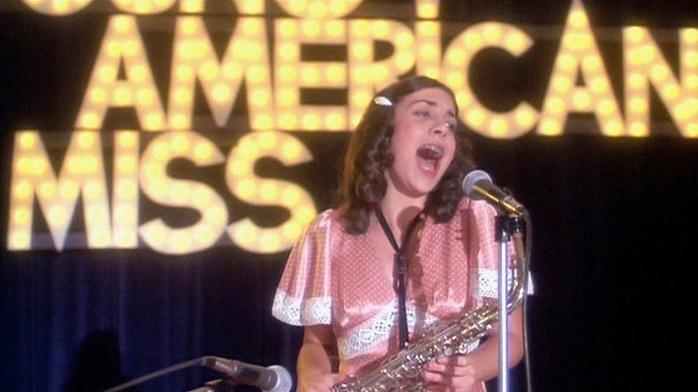 кадр из фильма Улыбка