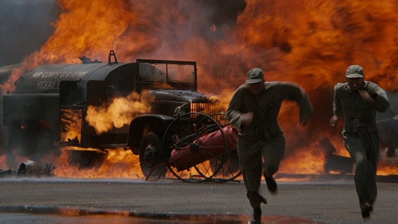 кадр из фильма Тора! Тора! Тора!